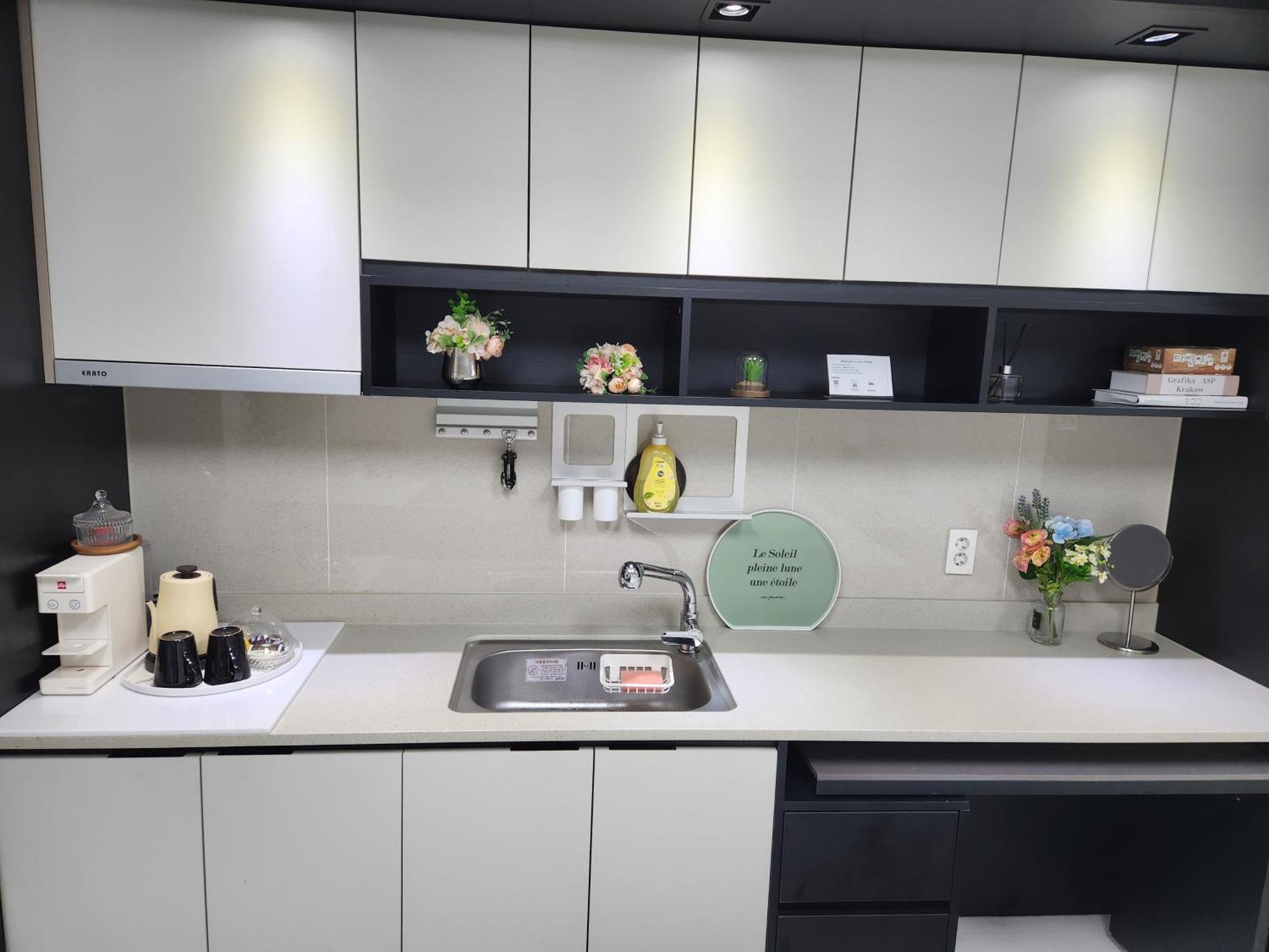 Daegu Star B&B Dsr Hotel Lily Guestroom Quarto foto