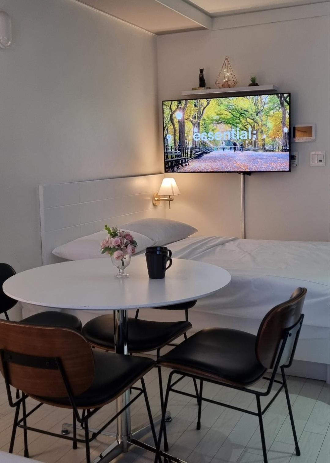 Daegu Star B&B Dsr Hotel Lily Guestroom Exterior foto