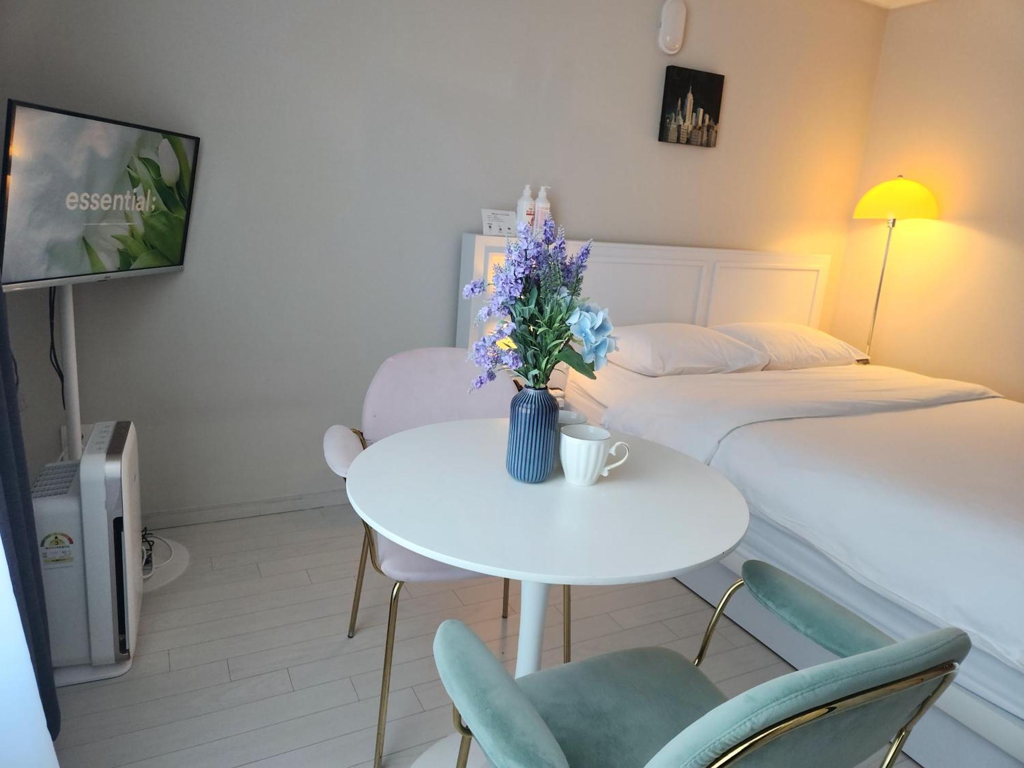 Daegu Star B&B Dsr Hotel Lily Guestroom Quarto foto