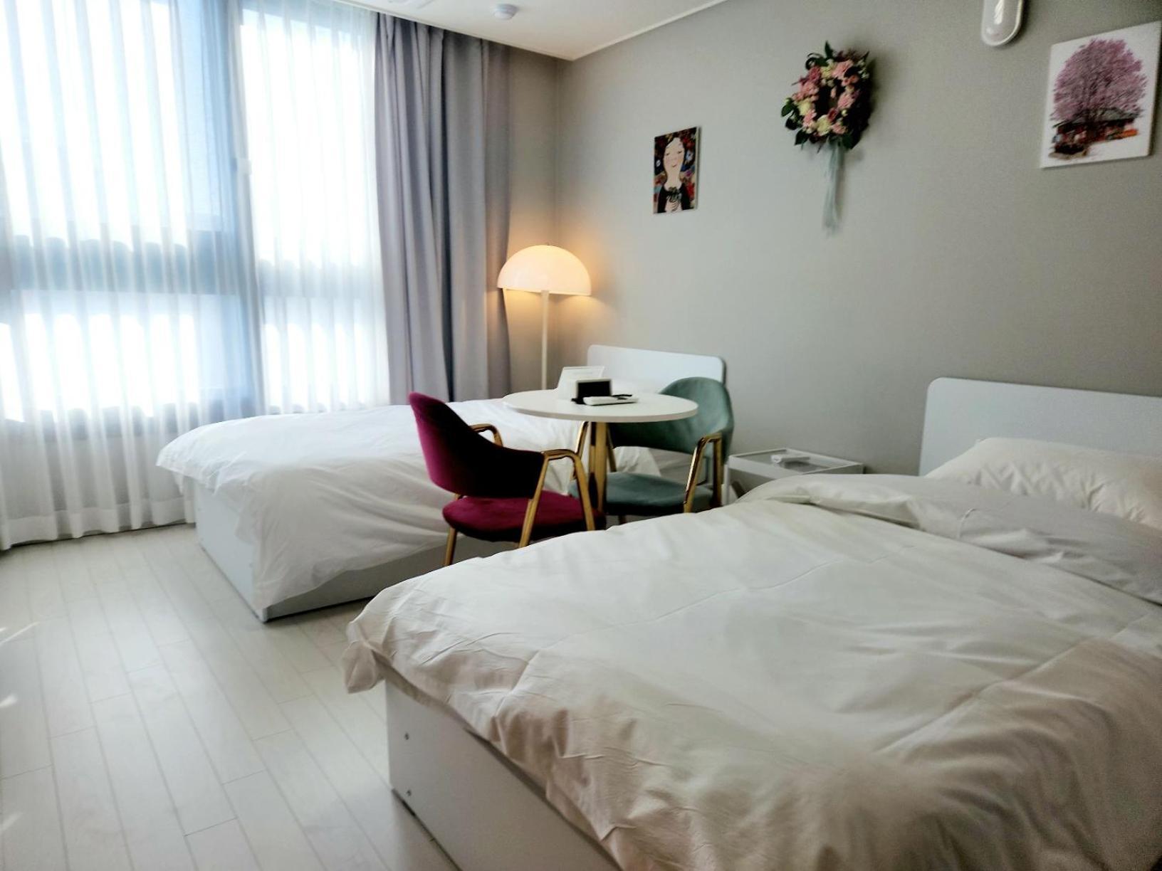 Daegu Star B&B Dsr Hotel Lily Guestroom Quarto foto
