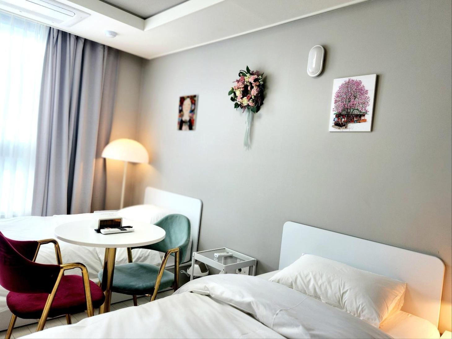 Daegu Star B&B Dsr Hotel Lily Guestroom Quarto foto