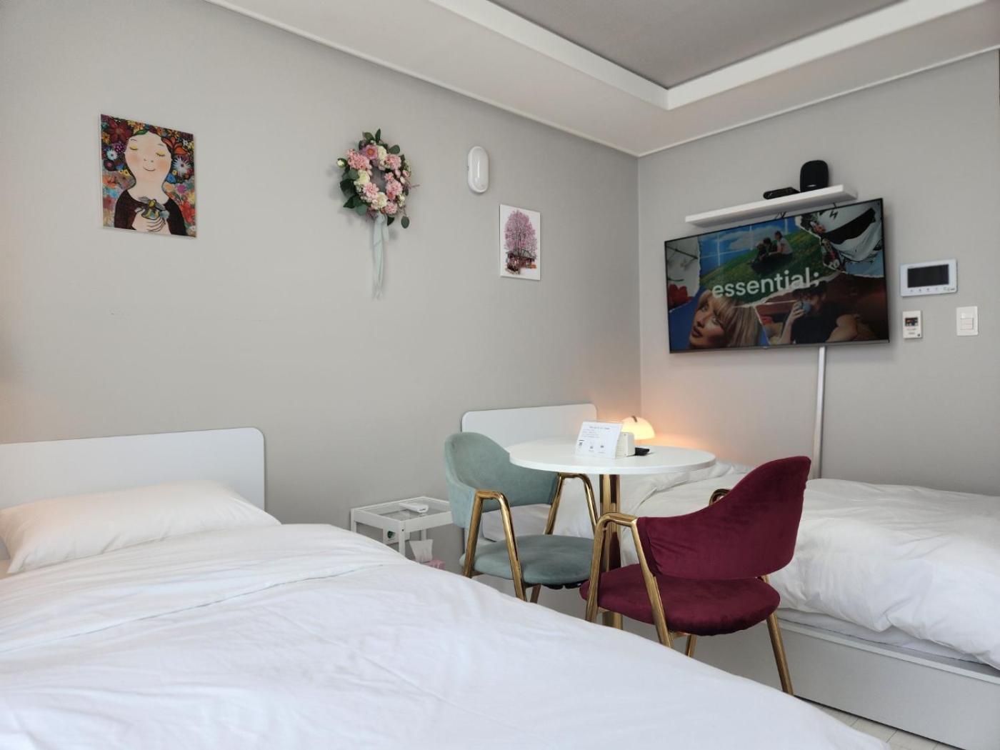 Daegu Star B&B Dsr Hotel Lily Guestroom Exterior foto
