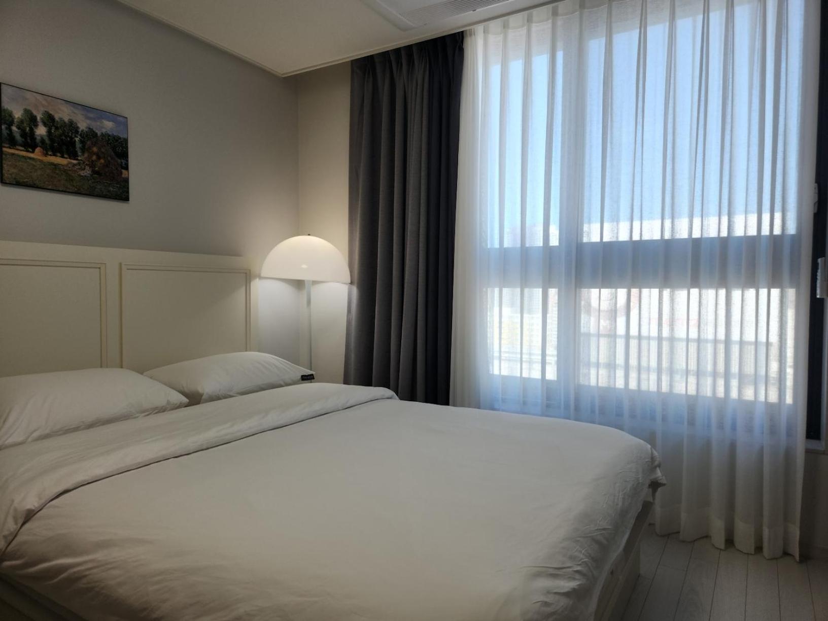 Daegu Star B&B Dsr Hotel Lily Guestroom Exterior foto